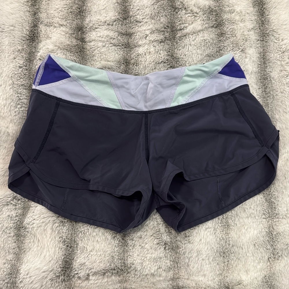 Lululemon size 4 speed shorts